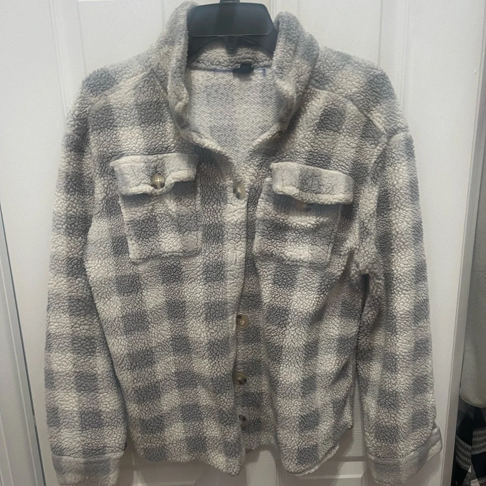 art class Fuzzy Gray and White Plaid Button Down Shirt - Picture 1 of 10